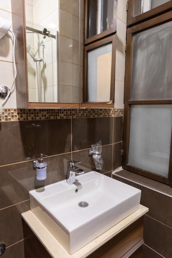 Hotel Kutko Pančevo Екстериор снимка