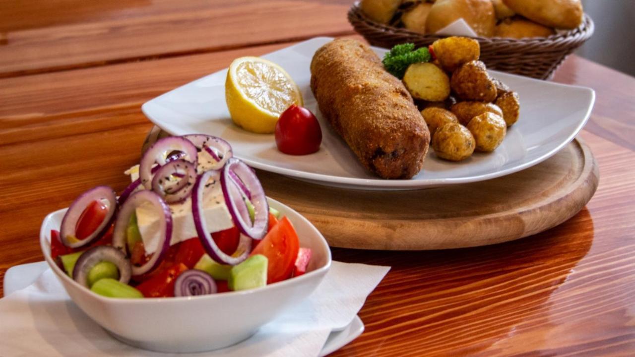 Hotel Kutko Pančevo Екстериор снимка